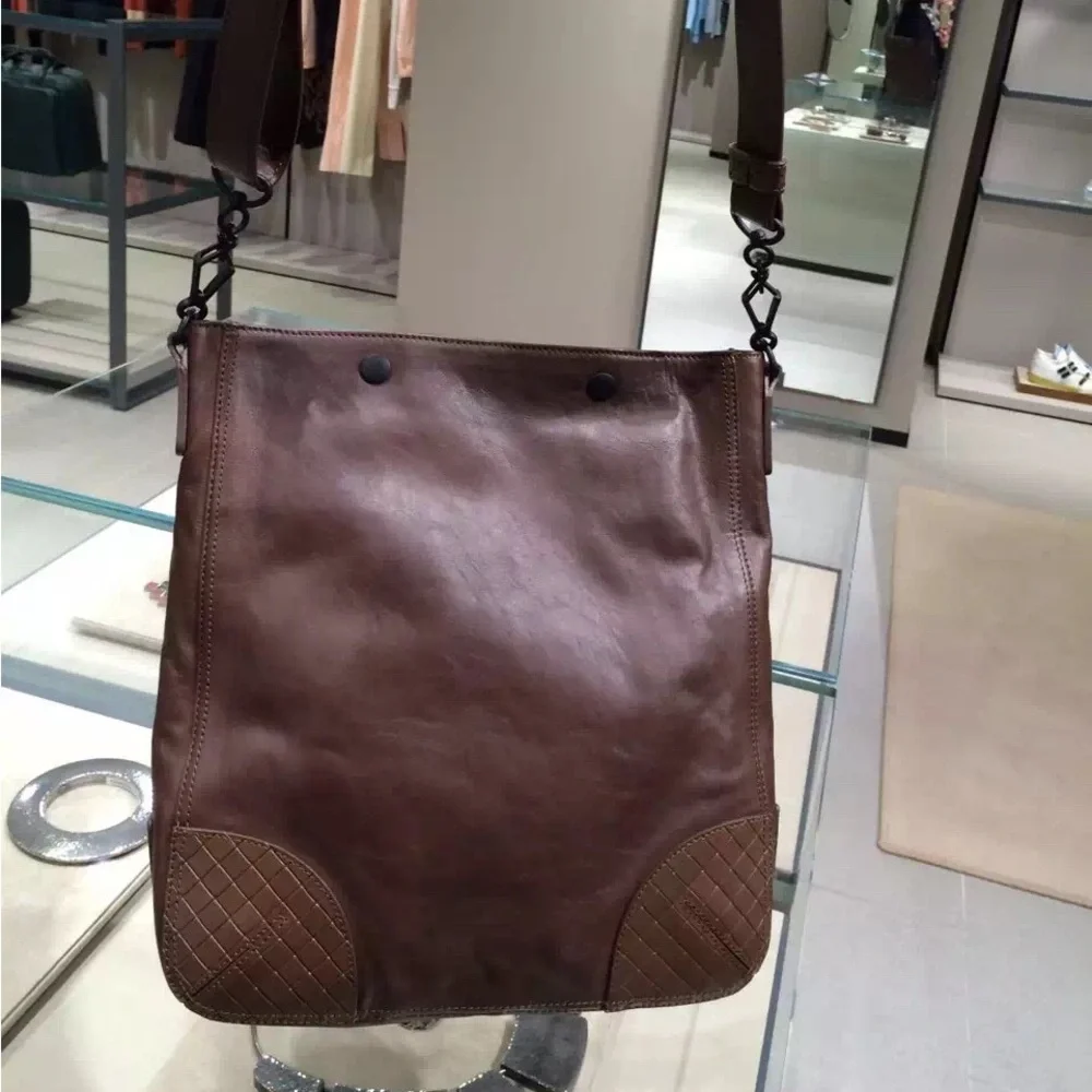 NWT Authentic Bottega Veneta Leather Crossbody Shoulder Bag Brown
